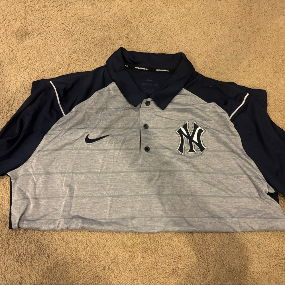 Nike Dri Fit Yankees Poli